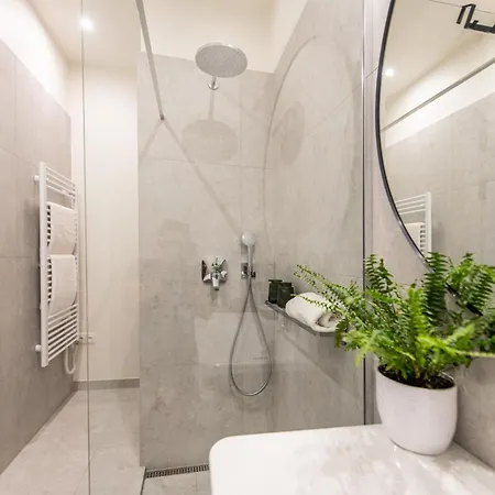 Sunny & Quiet In Peaceful Hood,metro Access Apartamento *