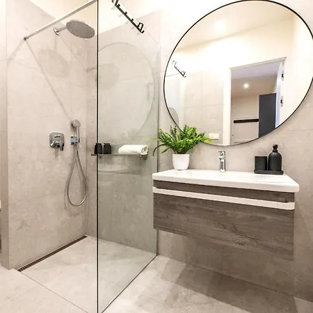 Appartement Sunny & Quiet In Peaceful Hood,metro Access *