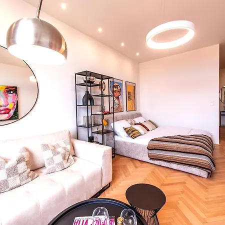 Sunny & Quiet In Peaceful Hood,metro Access Appartement